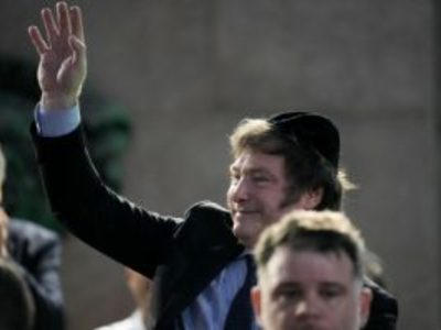 El presidente argentino Javier Milei recibe el Premio Génesis de Israel
