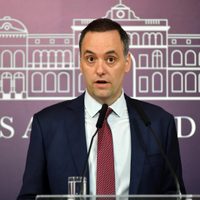Manuel Adorni  advirtió que si la Ley Ómnibus no sale, habrá más ajuste para las provincias