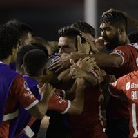 Una figura de Independiente cerca de Monterrey