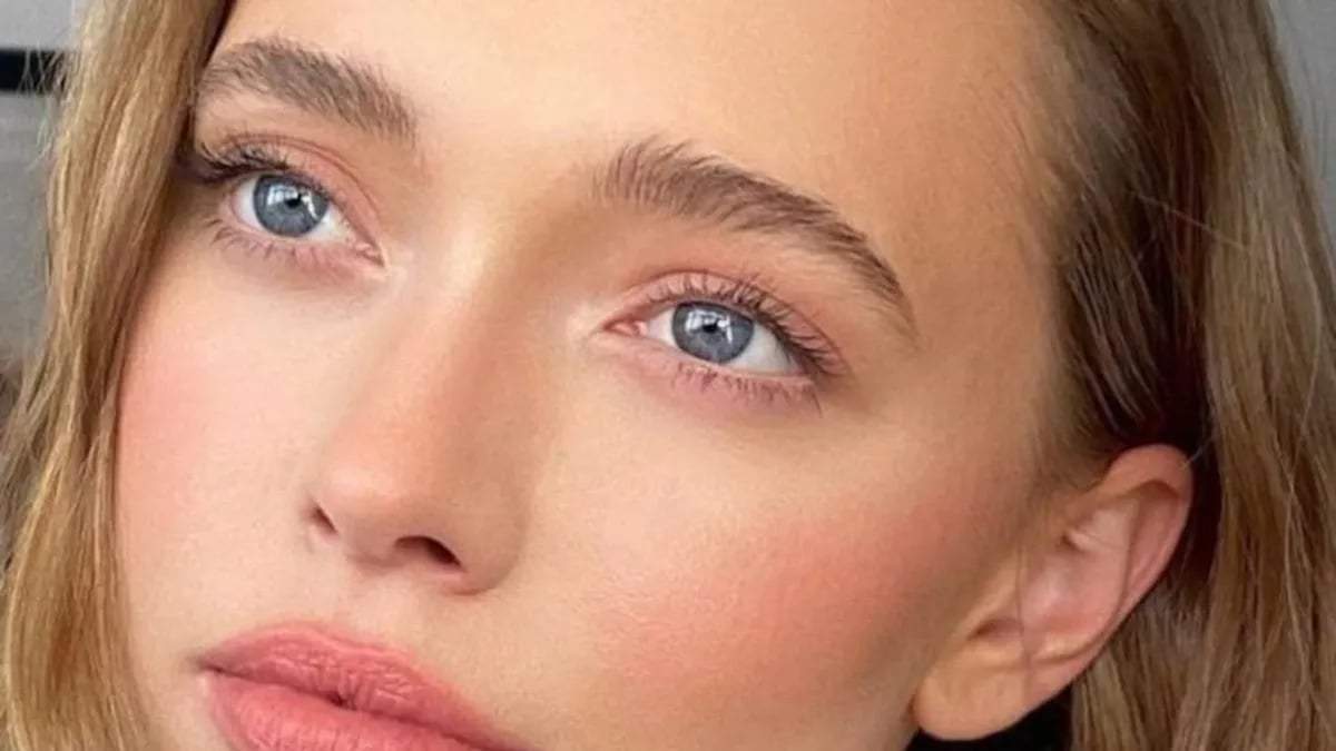 Maquillaje. Fuente: (X)
