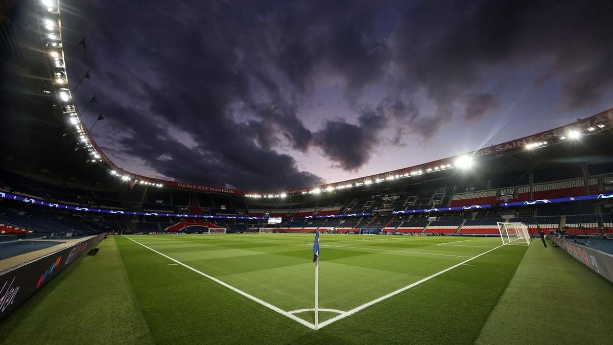 Estadio vacío por coronavirus. Fuente: (Twitter).