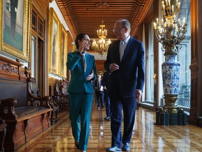Polos de desarrollo e inversión sin empleos precarios, los temas del encuentro Sheinbaum-BlacRock
