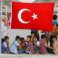 Europa promete ayudar a Turquía para enfrentar la crisis de refugiados
