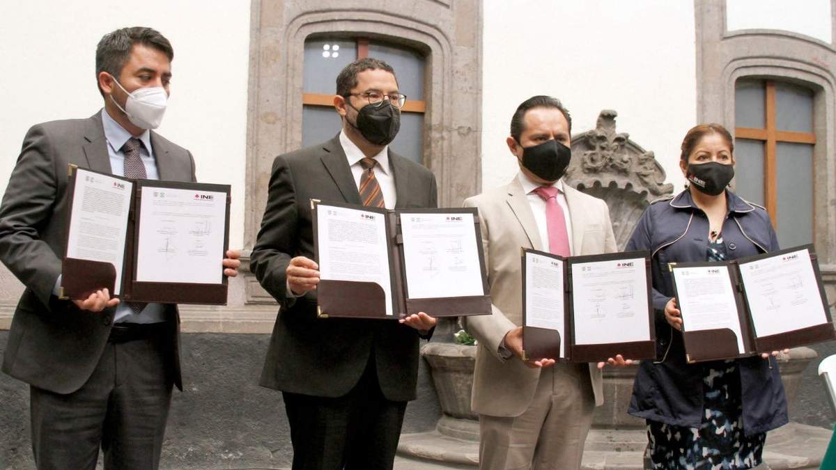 El gobierno capitalino colaborará con la concesión para el uso temporal gratuito y espacios para colocar y distribuir carteles
