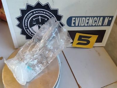 Hallaron cocaína líquida en un kiosco de drogas en Loncopué