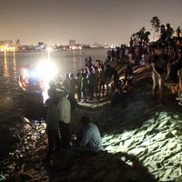 Mueren al menos 10 personas al naufragar un ferry en el Nilo