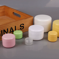 Guardá los envases de crema para peinar vacíos y hacé esto tan útil para poner sobre tu escritorio