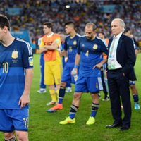 Perdió la final del Mundial 2014 con la Selección Argentina y hoy representa jugadores