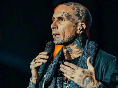 El que puede, puede: Emanuel Noir de Ke Personajes presumió su lujoso auto que cotiza en dólares