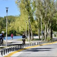 Atacaron a un hombre y una mujer oriundos de Cipolletti en el Paseo de la Costa de Neuquén
