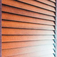 Plan de limpieza para el finde: cómo limpiar tus persianas de madera con pocos ingredientes y dejarlas como nuevas