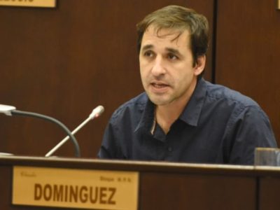 Claudio Domínguez apuntó contra los diputados
