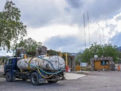 Vecinos de Las Heras denuncian que llevan 30 años sin agua y que la desvían a un exclusivo barrio