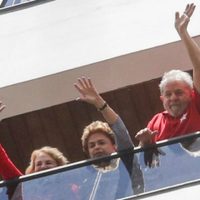 Visita Rousseff a Lula da Silva para darle apoyo tras detención