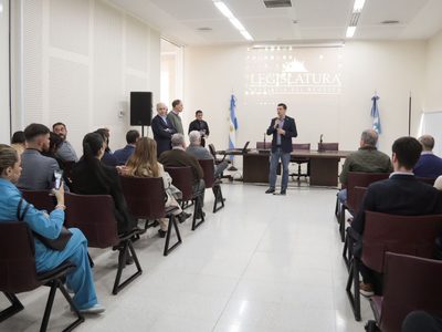 Koopmann participó de la capacitación sobre “Vaca Muerta y el futuro energético de Argentina”
