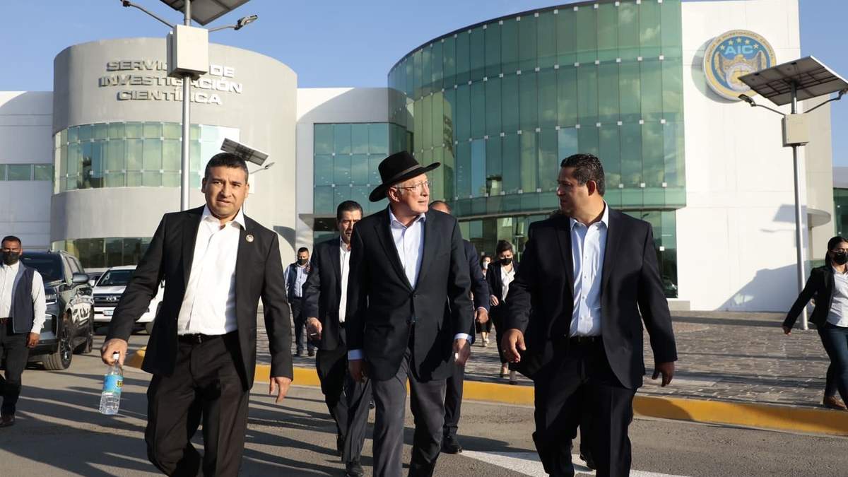 El embajador durante su visita de trabajo en Guanajuato