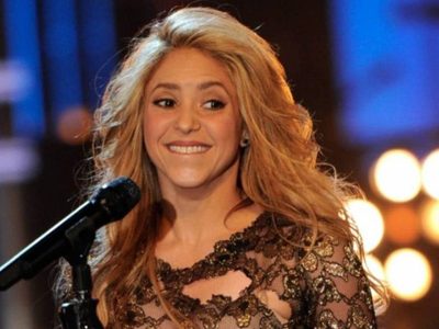 Shakira se pone a bailar en pleno concierto y hace lo que nadie esperaba. ¿Desquiciada?