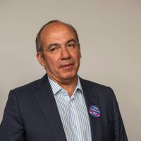 AMLO recomienda preguntar en Corte Penal Internacional si hay alguna denuncia contra Calderón