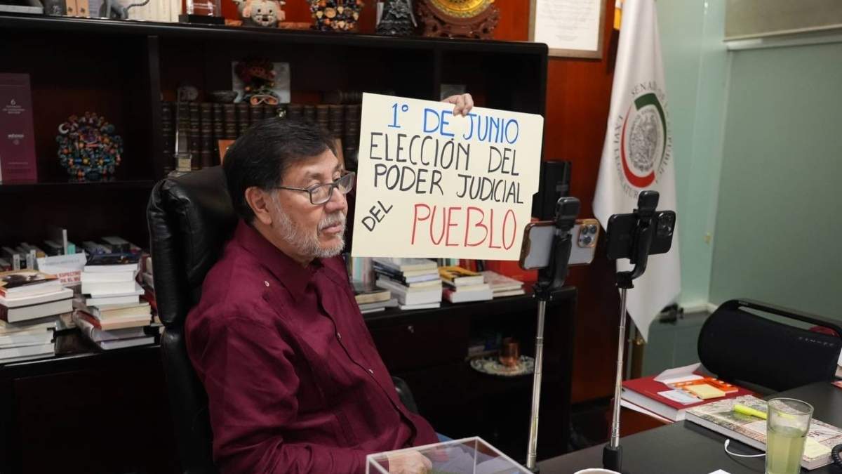 Gerardo Fernández Noroña en una transmisión en vivo