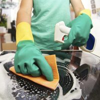 Con 2 ingredientes: hacé este limpiador casero que deja todo reluciente y atrae buenas energías
