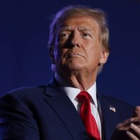 Trump tacha de "lunática de izquierda radical" a Kamala Harris