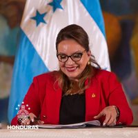 Piden renuncia de presidenta de Honduras por supuesto nexo de parientes con narcos