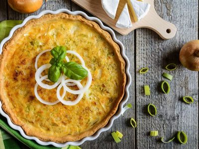 Tarta de cebolla y queso: cremosa, súper facil y perfecta para una cena rica y práctica