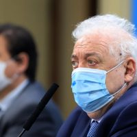 Revuelo por la Sputnik V: González García en la mira de la oposición tras los dichos de Putin