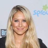 ¡Qué ternura! Anna Kournikova compartió las primeras imágenes de su hija ¡desde la sala de parto!