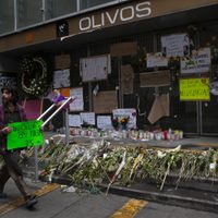 Gobierno de la CDMX entrega 40 casas a familiares de víctimas de Línea 12 del Metro