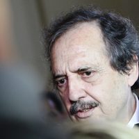 Alfonsín desligó a la UCR de su designación pero le pegó a Cornejo