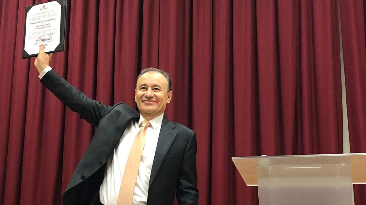 El candidato morenista recibió su constancia de mayoría