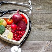 Dieta DASH para hipertensos: no todo es cuidarse del coronavirus