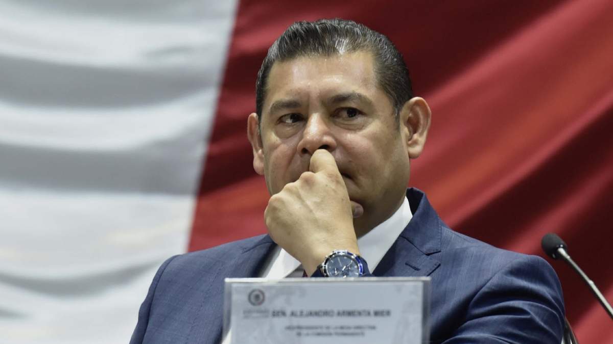 El senador Alejandro Armenta Mier