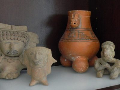 Secretaría de Cultura recupera 93 piezas arqueológicas que se vendían en tianguis de la Doctores