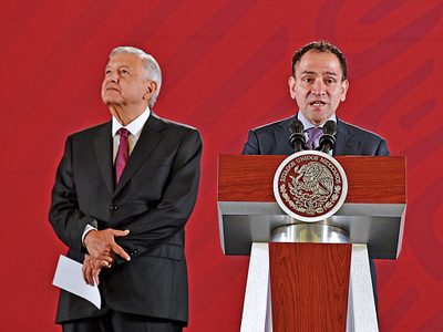 "La economía está en medio de una turbulencia": Banxico
