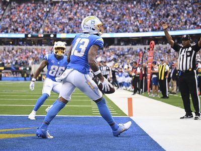 Chargers tienen arranque de 3-0 de la mano de Herbert con triunfo 23-20 sobre Broncos