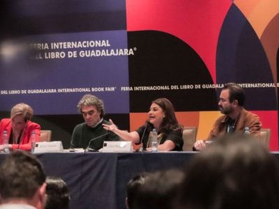 Clara Brugada asiste a la FIL Guadalajara, pese a críticas de AMLO