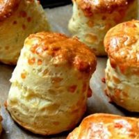 Scones con mandarina: crujientes y frescos para la hora del mate y con una fruta re barata
