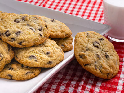 Galleta en taza sin azúcar y sin gluten: muy esponjosa y perfecta para el antojo dulce