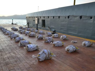 Semar asegura embarcación con 728 kilos de cocaína en Guerrero
