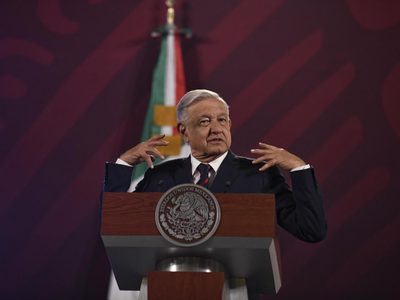 AMLO propone una súper farmacia en CDMX con todas las medicinas del mundo