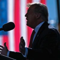 Trump afirma que Ucrania debería de haber pactado con Putin cediendo Crimea y renunciando a la OTAN