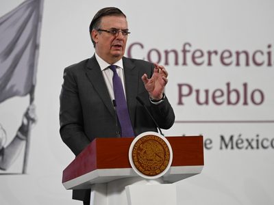 México ya está en negociaciones con EU para evitar aranceles: Economía