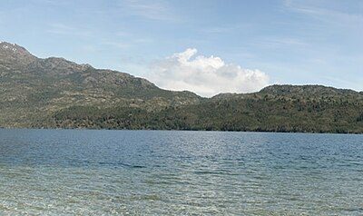 El lago de la Patagonia que pocos conocen y es tan transparente que se ve el fondo a 8 metros: dónde queda