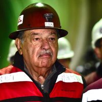 Slim propone que el gobierno invierta 5% del PIB en infraestructura