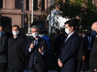¡En plena cuarentena! El Gobierno denunció presiones por el paro de colectivos