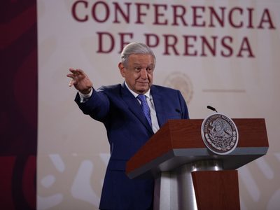 No he inclinado la balanza en favor de ninguna corcholata, se acabó el "dedazo": AMLO