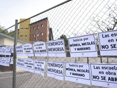 La Revuelta pidió justicia por Mónica Jara en las puertas del CPE