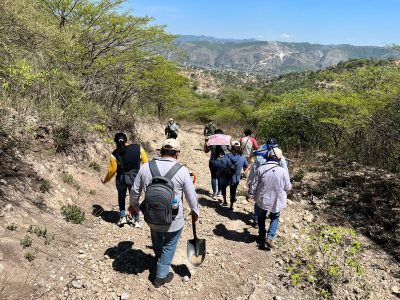Hallan 8 cuerpos y 70 restos óseos en jornada de búsqueda en Tlapa, Guerrero